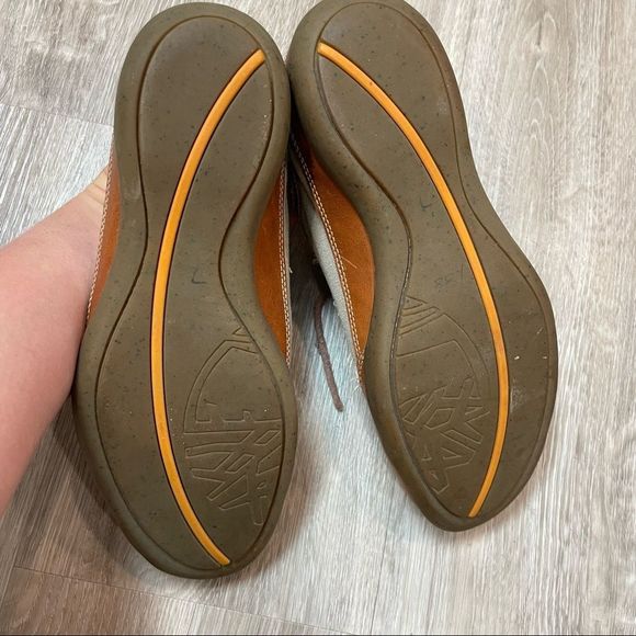 Timberland Canvas Leather Retro Style Sneakers - Picture 7 of 10